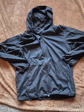 Uniqlo Men's Black Portable UV protection Parka
